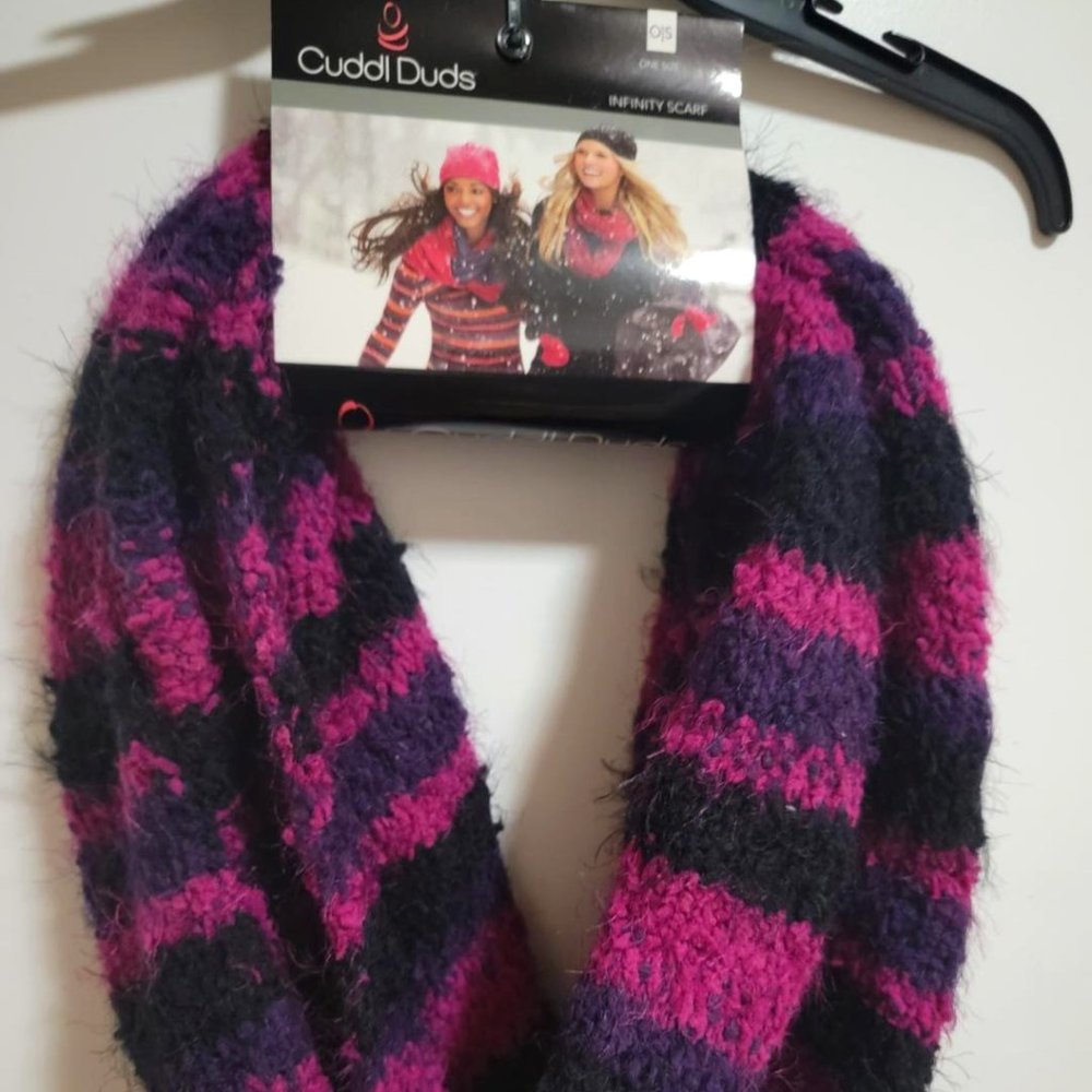 Cuddl Duds Women's Infinity Scarf, NWT